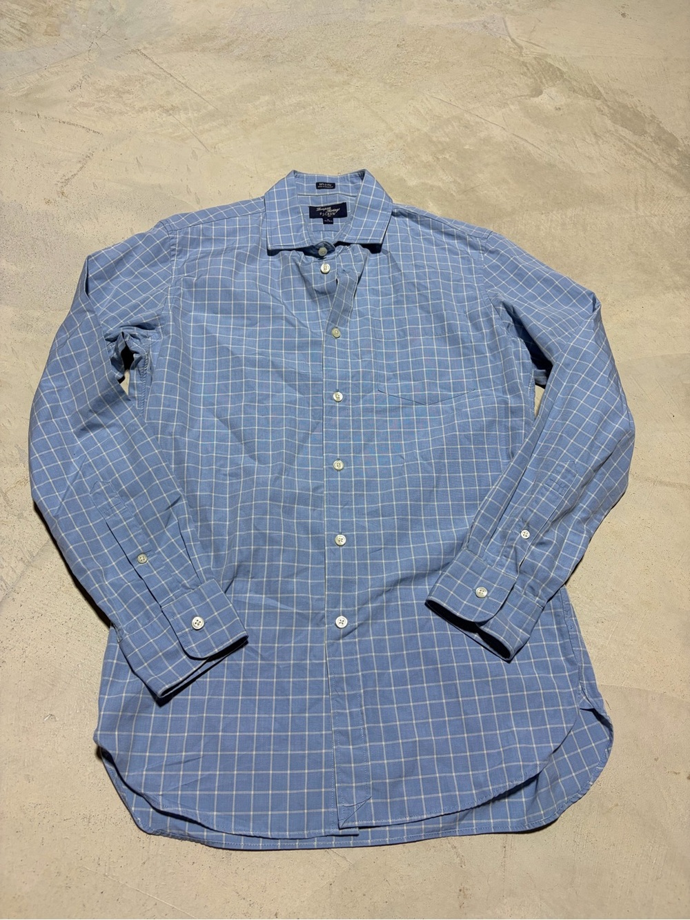 Thompson shirtings by j. Crew medium blue button down shirt medium 15-15 1/2